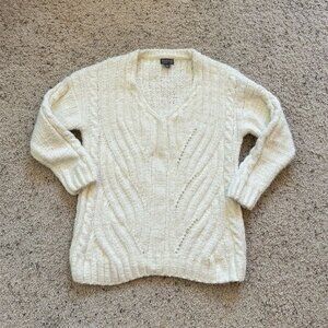 Cupcake Women's L Ivory V-Neck Cable Knit Pullover Sweater